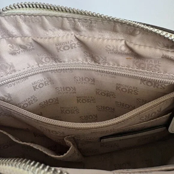 MICHAEL KORS MK GEORGIA MEDIUM MESSENGER CROSSBODY LEATHER BAG OFF WHITE - Picture 6 of 14